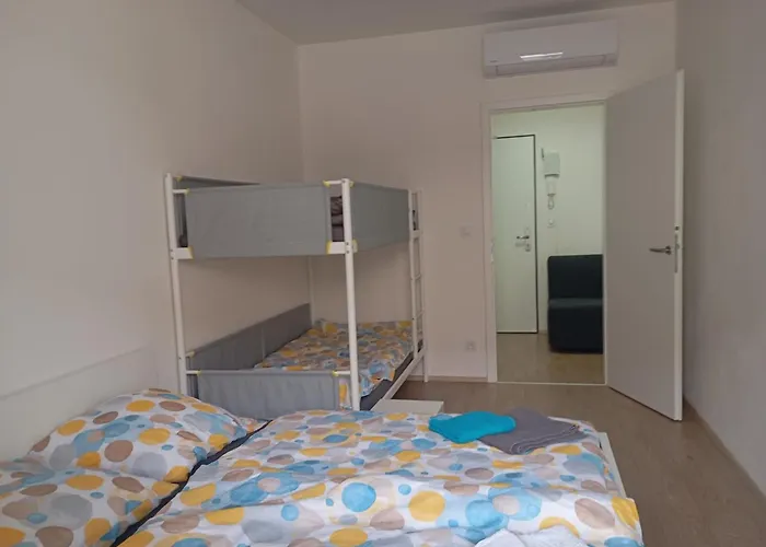 Nový S Terasou, Soukromé Parkování Appartamento Brno