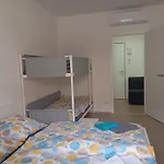 Novy S Terasou, Soukrome Parkovani Apartment Brno