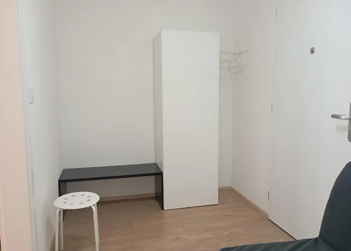 Novy S Terasou, Soukrome Parkovani דירה ברנו